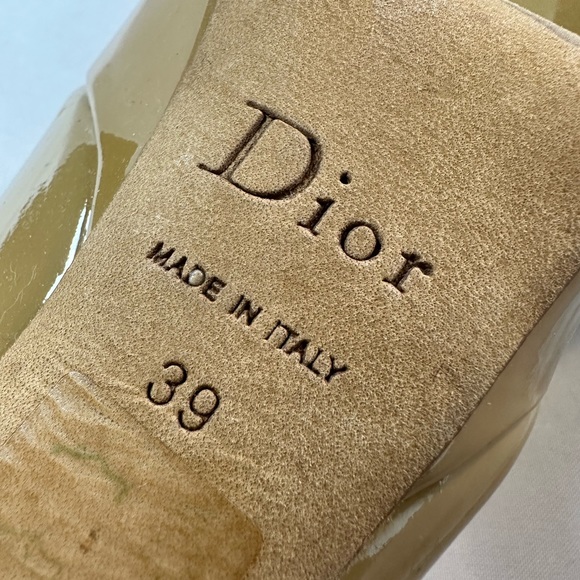 Christian Dior Patent Leather size 8 last price drop before take it off market - Picture 3 of 6